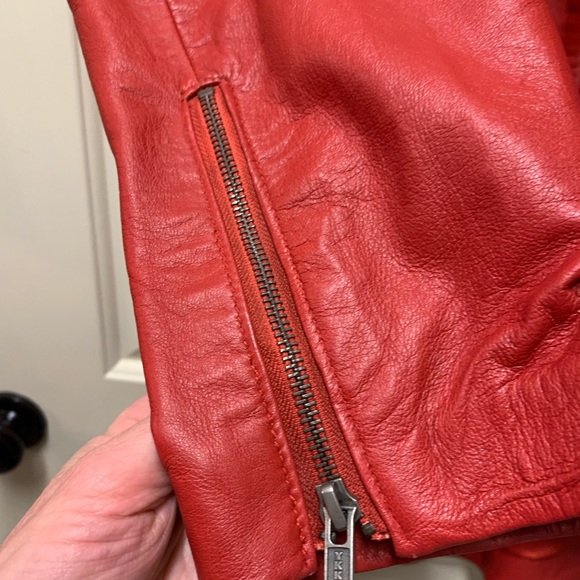 Fabulous Red sheep leather jacket - Picture 3 of 7